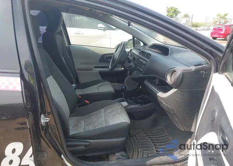 2014 Toyota Prius C Two from USA, damaged, VIN JTDKDTB31E1067603